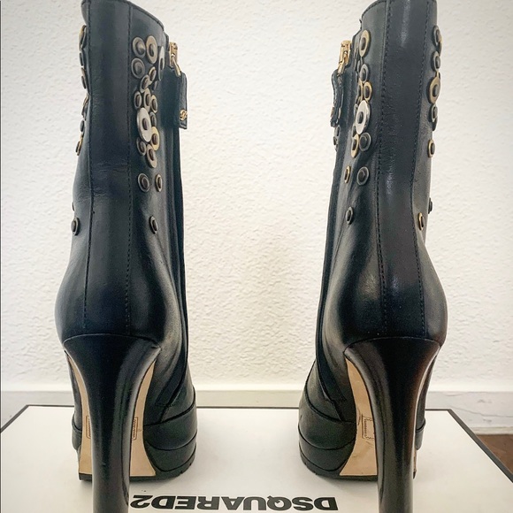 BRAND NEW DSQUARED2 Black Studded Ankle Boots - Picture 3 of 9